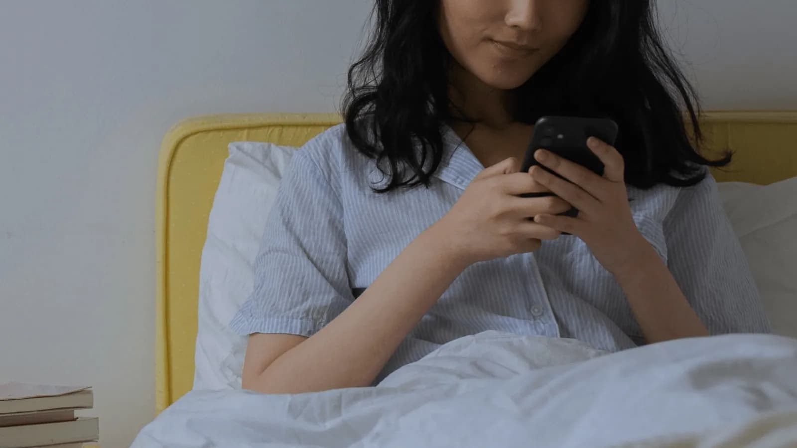 Why More Daters Are Moving Off-App More Slowly, and Why That’s Smart